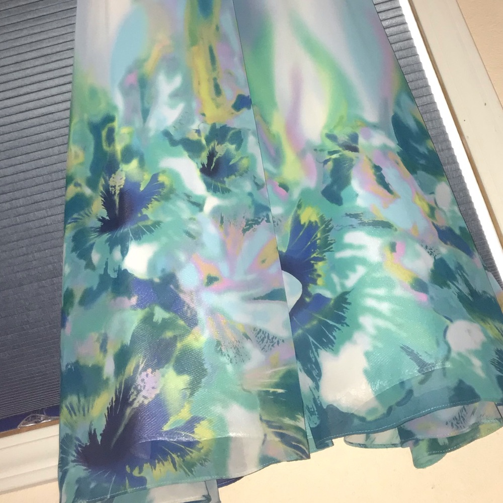 Prom Dress - Picture 2 of 6